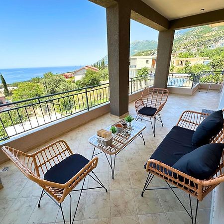 Viewtopia House Dhermi Exterior photo