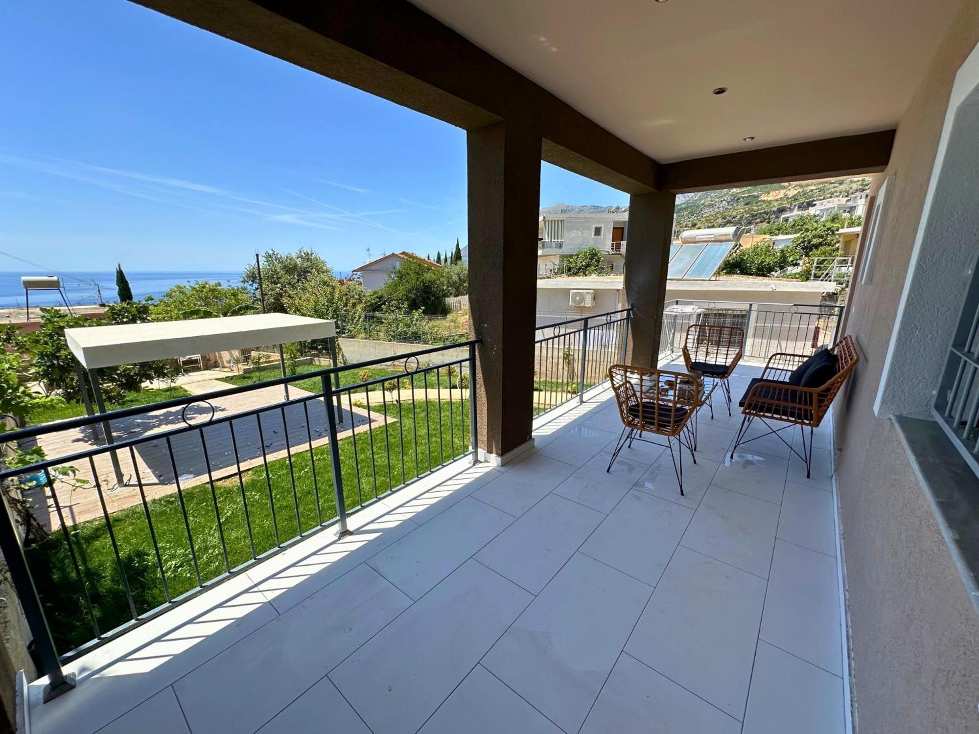 Viewtopia House Dhermi Exterior photo